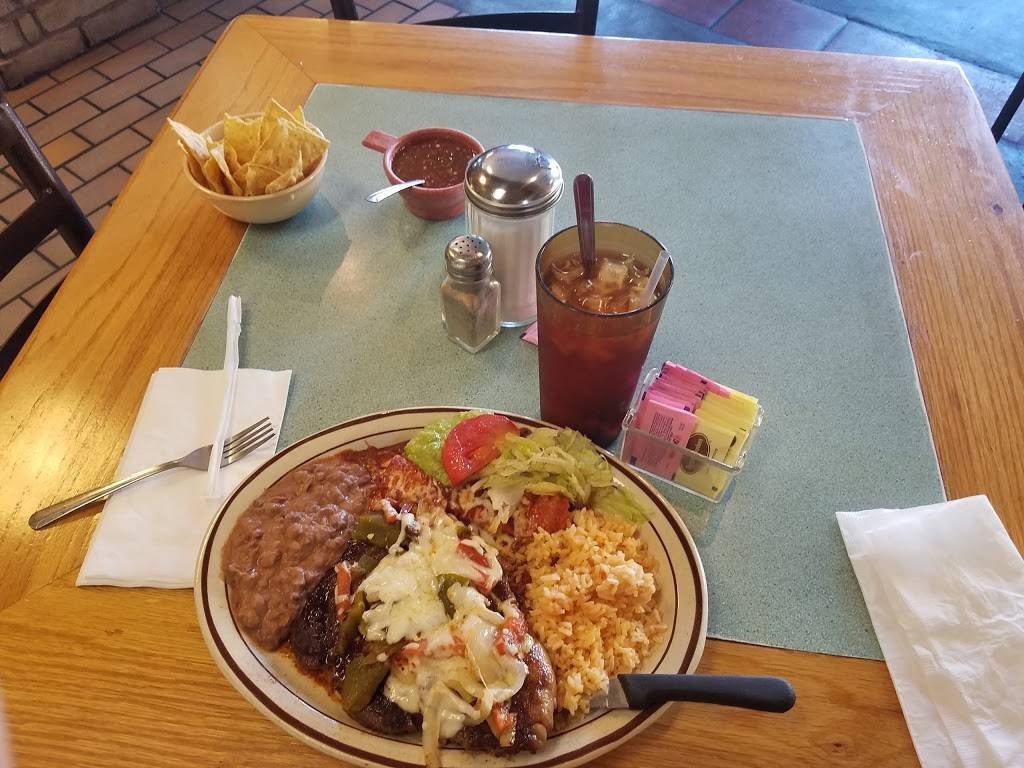 La Malinche (Mexican food) | restaurant | 910 N Yarbrough Dr, El Paso, TX 79915, USA | 9155983811 OR +1 915-598-3811