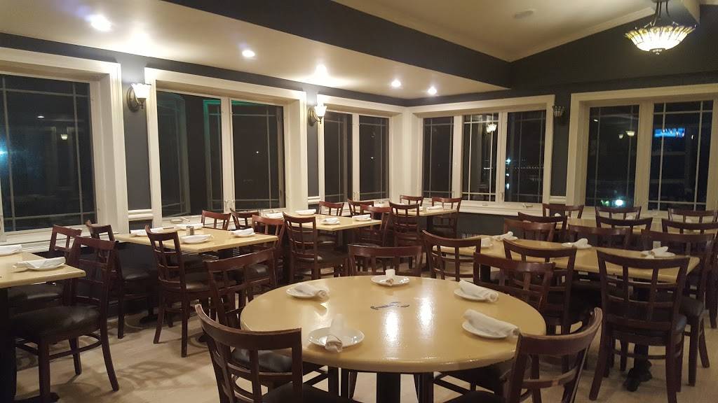 The Marina Grille | restaurant | 290 Drake Ave, New Rochelle, NY 10805, USA | 9143362600 OR +1 914-336-2600