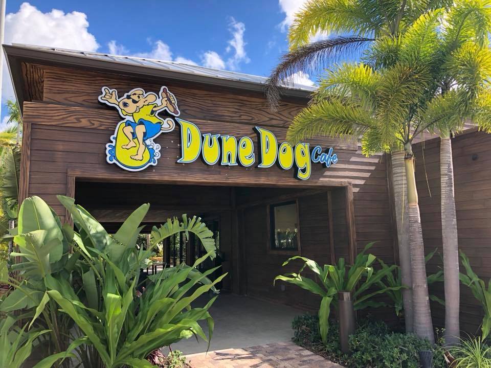 Dune Dog Cafe | restaurant | 421 US-1, Stuart, FL 34994, USA | 7722664360 OR +1 772-266-4360