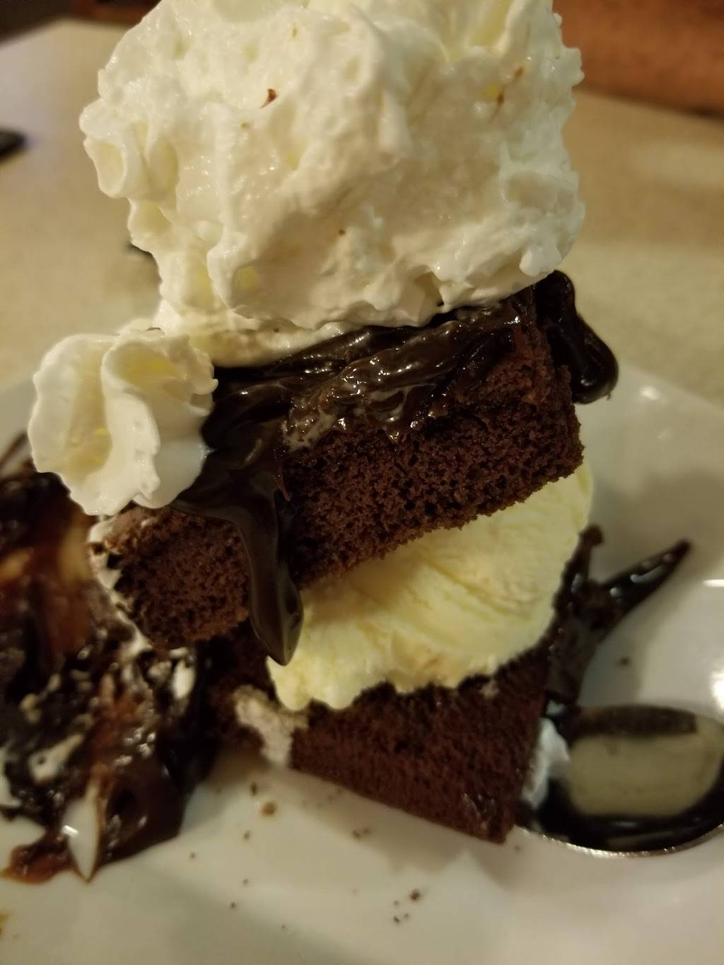 Kathy Mays Lakeview Cafe | cafe | 6622 Lakeview Dr, Huntington Beach, CA 92648, USA | 7148427700 OR +1 714-842-7700