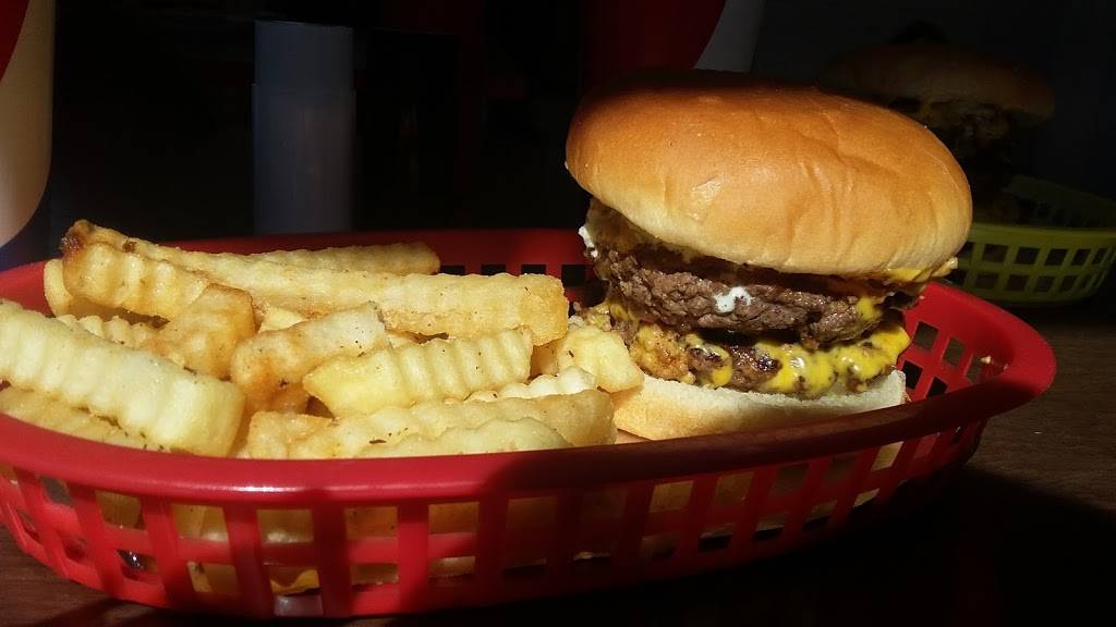 Mamies Drive Inn | restaurant | 9460 Andrew Jackson Highway, Laurel Hill, NC 28351, USA | 9104622130 OR +1 910-462-2130