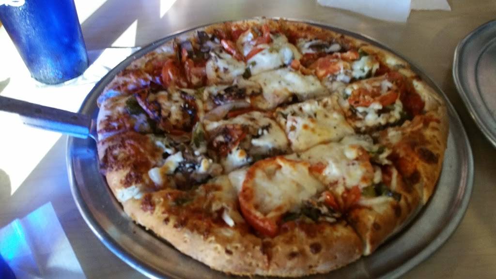 Pizza Cucina | restaurant | 12 E Merchants Dr, Oswego, IL 60543, USA | 6308449600 OR +1 630-844-9600