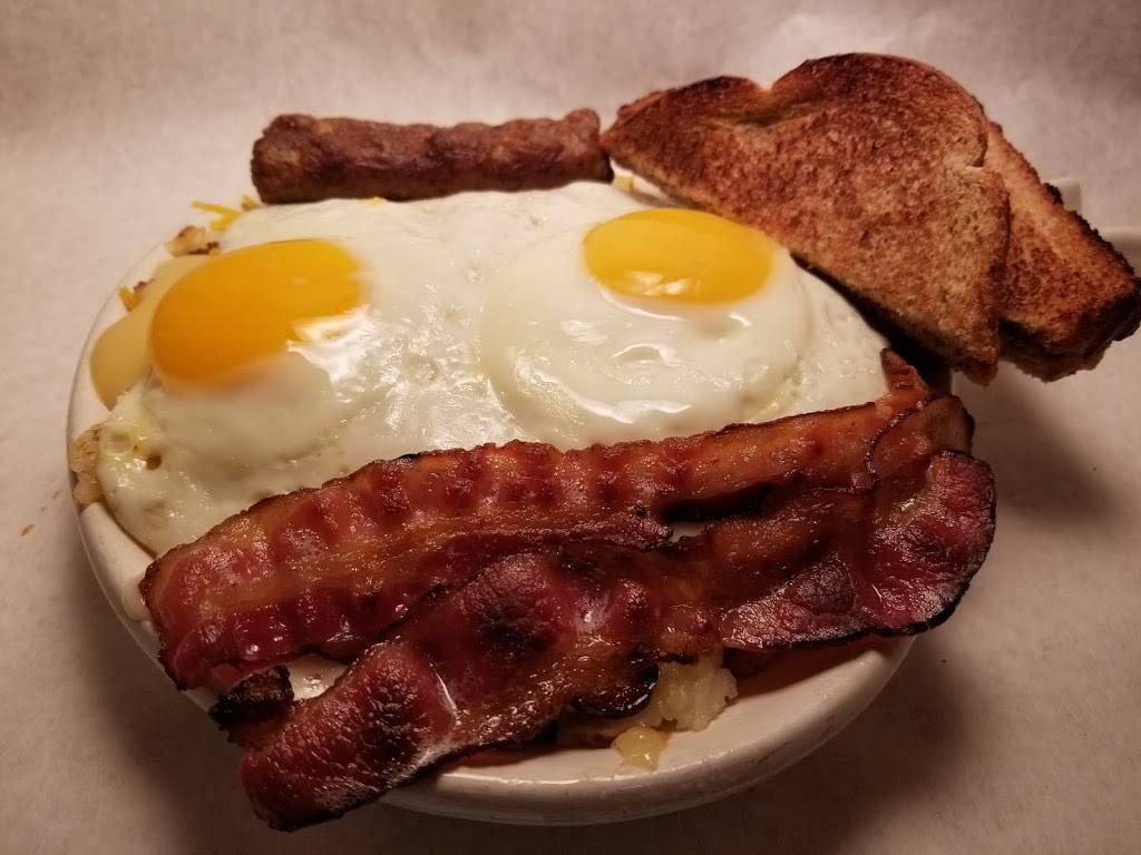 Classic Chefs | restaurant | 380 N Catherine, Montour Falls, NY 14865, USA | 6075359975 OR +1 607-535-9975