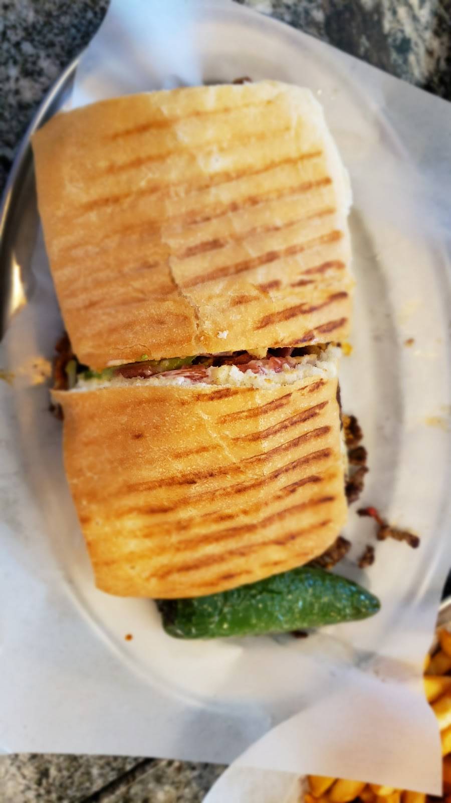 Las Tortas | restaurant | 5307 Leetsdale Dr, Denver, CO 80246, USA | 7203797269 OR +1 720-379-7269