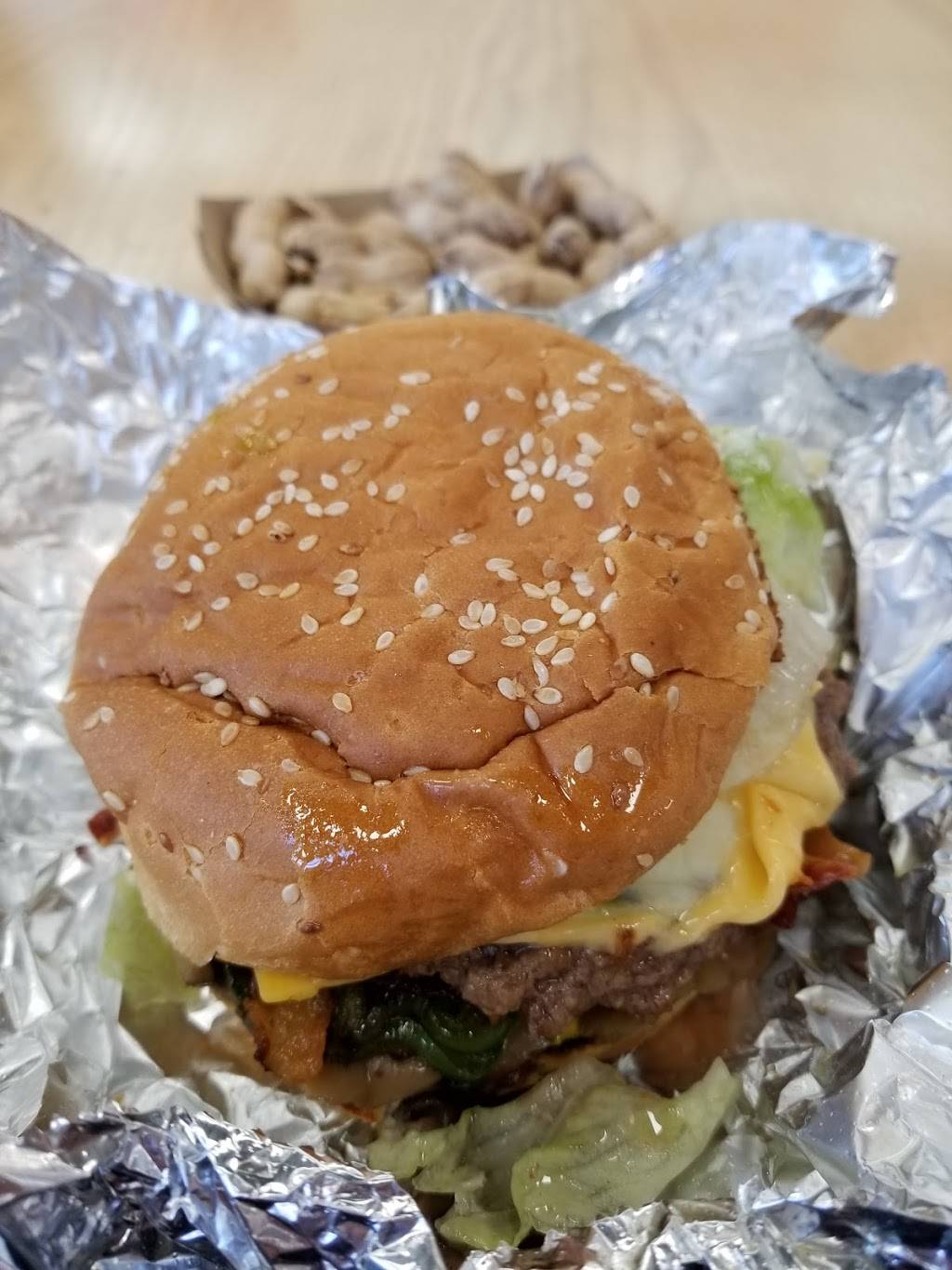 Five Guys | meal takeaway | 201 E Magnolia Blvd, Burbank, CA 91502, USA | 8187515017 OR +1 818-751-5017