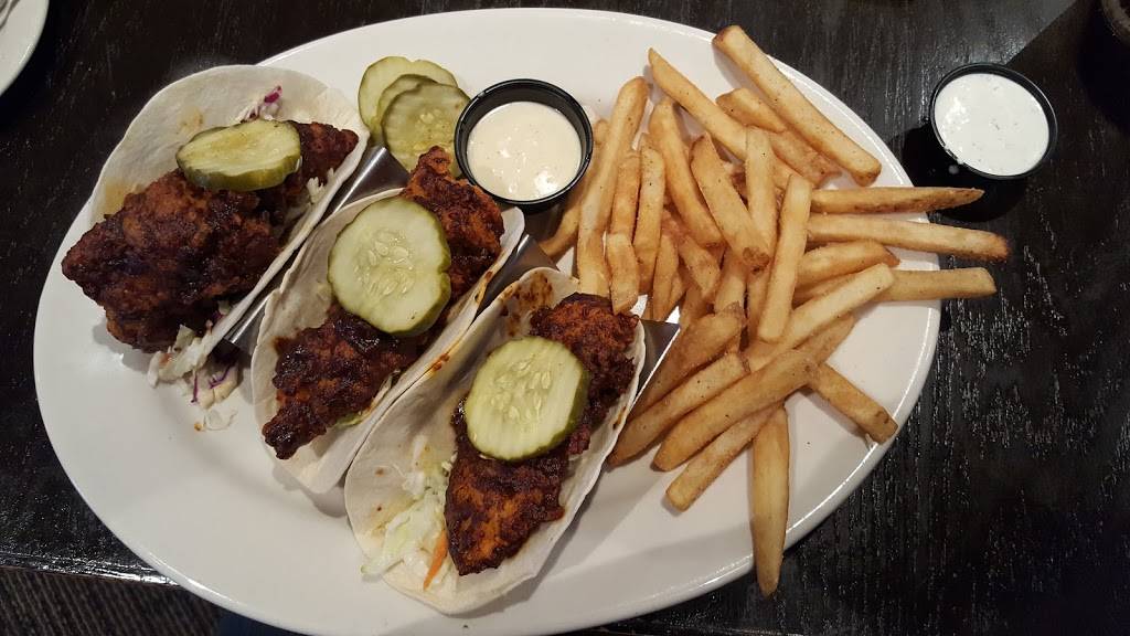 OCharley’s Restaurant & Bar | restaurant | 3975 Veterans Memorial Pk, St Peters, MO 63376, USA | 6369282000 OR +1 636-928-2000