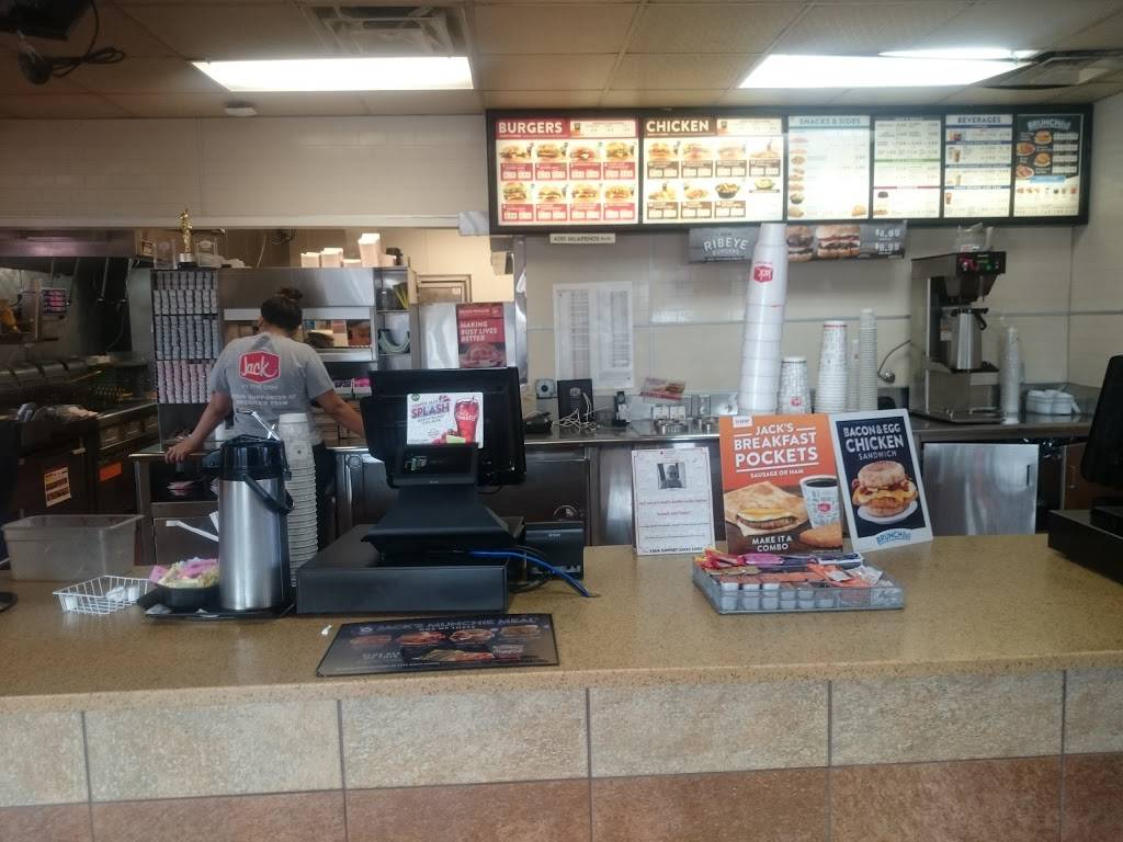 Jack in the Box | restaurant | 311 S Galloway Ave, Mesquite, TX 75149, USA | 9722855889 OR +1 972-285-5889