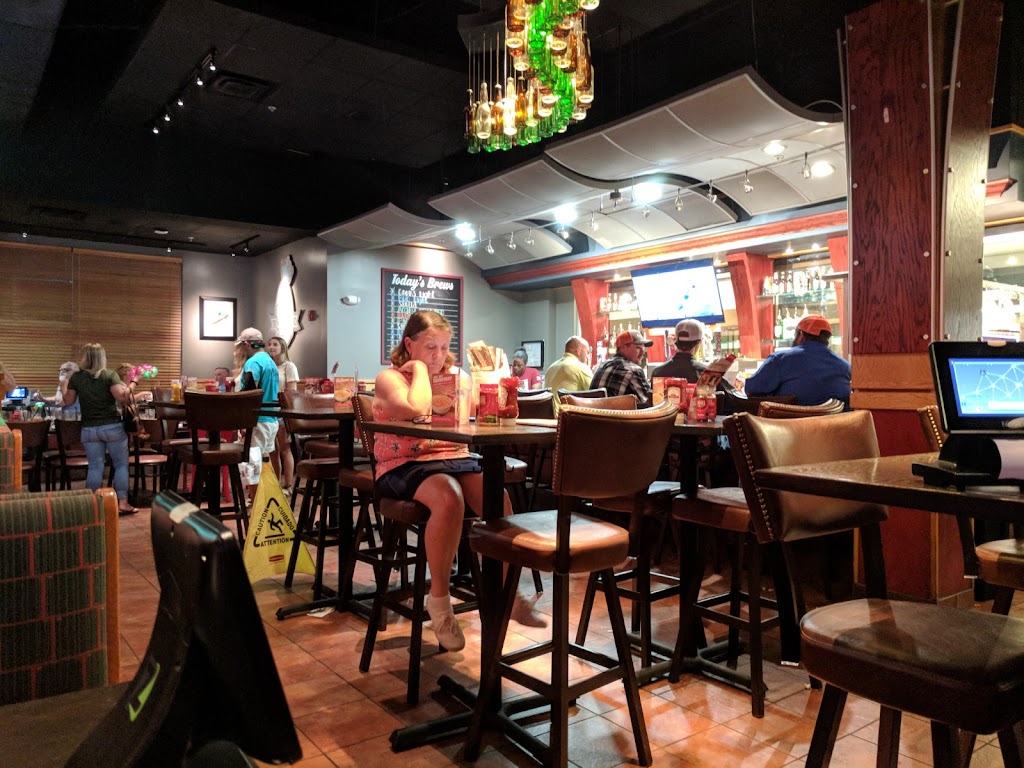 Red Robin Gourmet Burgers and Brews | restaurant | 5100 N 9th Ave Suite F637, Pensacola, FL 32504, USA | 8504710610 OR +1 850-471-0610