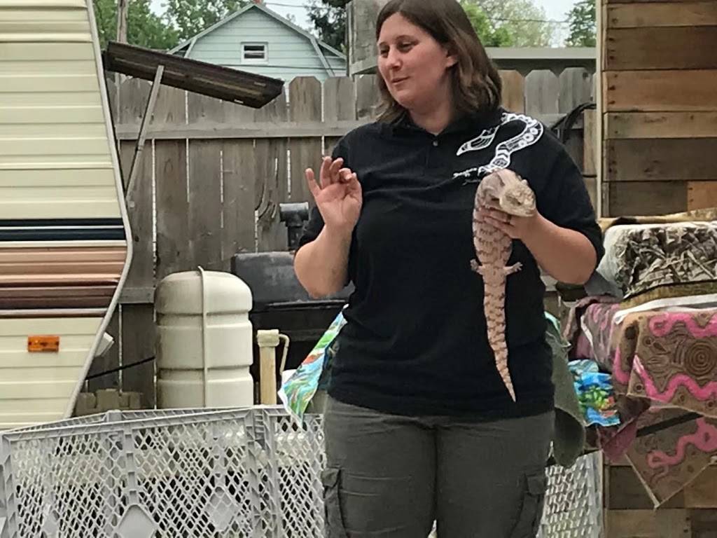 Golden house | restaurant | 111 Foxbank Plantation Blvd, Moncks Corner, SC 29461, USA | 8437615260 OR +1 843-761-5260