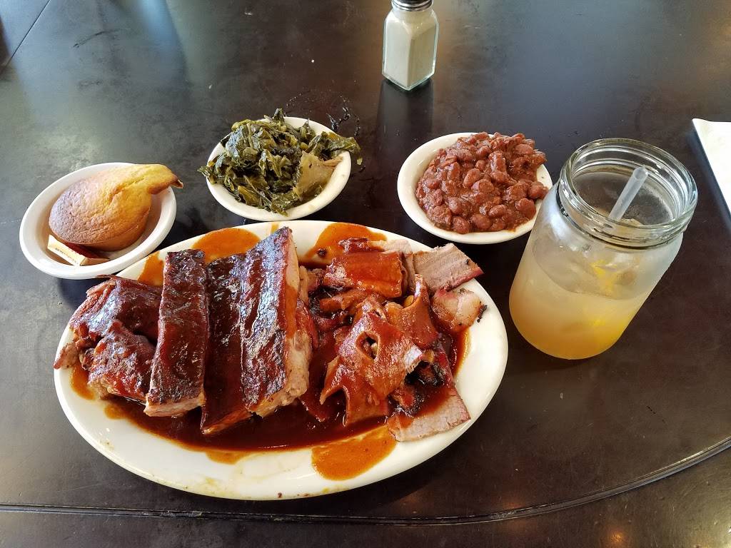 Everett & Jones Barbeque | restaurant | 126 Broadway, Oakland, CA 94607, USA | 5106632350 OR +1 510-663-2350