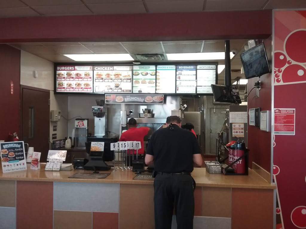 Jack in the Box | restaurant | 2365 E Windmill Ln, Las Vegas, NV 89123, USA | 7028966633 OR +1 702-896-6633