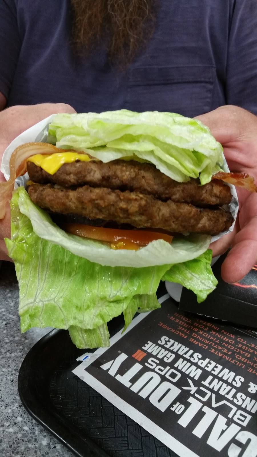 Carls Jr. / Green Burrito | restaurant | 7523 Watt Ave, North Highlands, CA 95660, USA | 9163347525 OR +1 916-334-7525