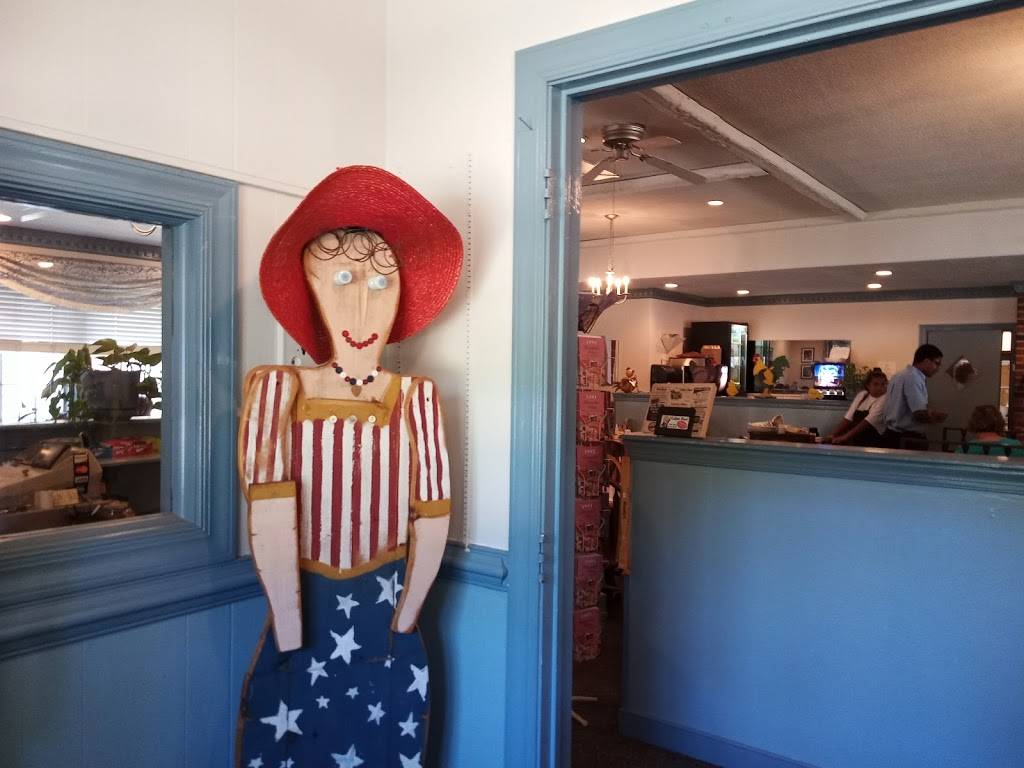 Colonial Pancake House | restaurant | 301 Page St, Williamsburg, VA 23185, USA | 7572535852 OR +1 757-253-5852