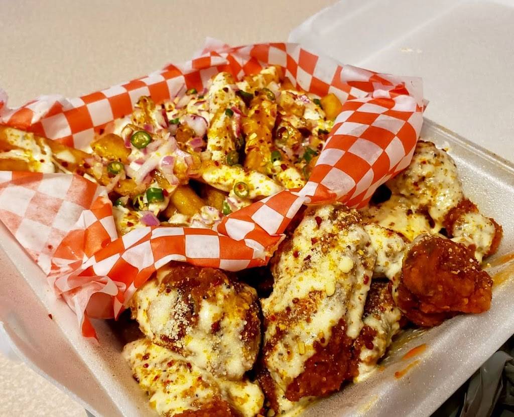 Wow! Wing House | restaurant | 550 Finch Ave, Pickering, ON L1V 0B2, Canada | 9054201414 OR +1 905-420-1414