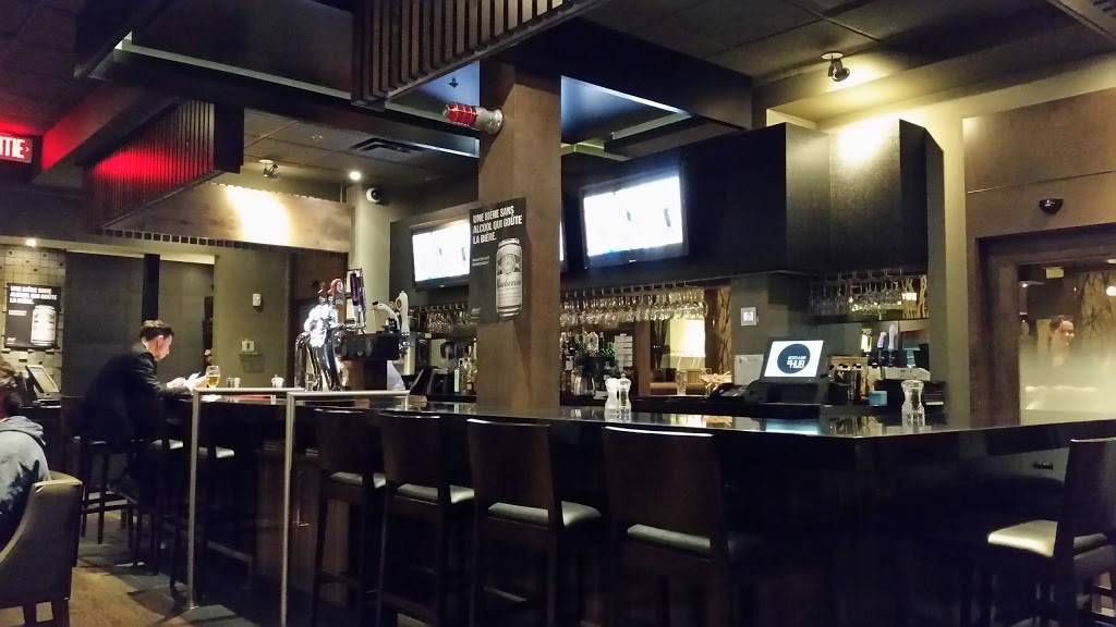 Rôtisserie St-Hubert | restaurant | 290 Boulevard DAnjou, Châteauguay, QC J6K 1C6, Canada | 4506992300 OR +1 450-699-2300