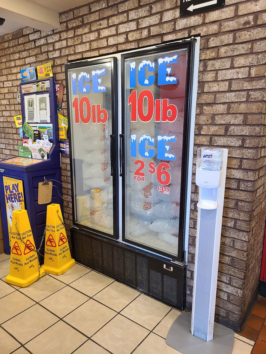 Dodges | restaurant | 4774 US-84, Vidalia, LA 71373, USA | 3183367401 OR +1 318-336-7401