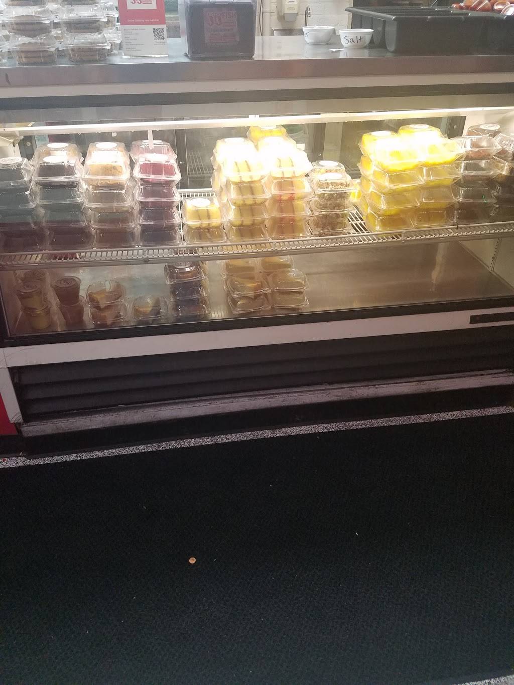 Big JJ Fish & Chicken | restaurant | 1728 9th St, Rock Island, IL 61201, USA | 3097886666 OR +1 309-788-6666