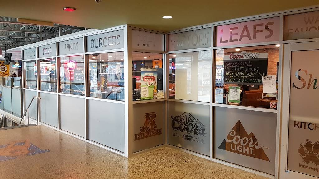 Simcoe House Ales & Grill | restaurant | 2200 Simcoe St N, Oshawa, ON L1H 7K4, Canada | 9054381200 OR +1 905-438-1200