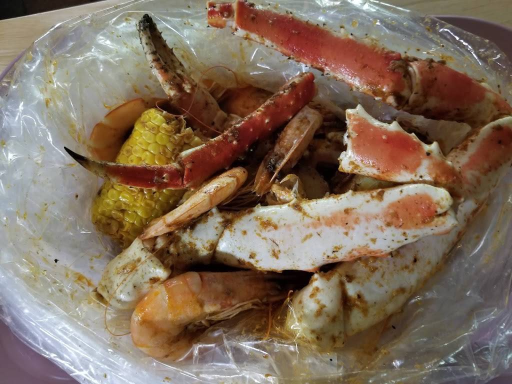 Crafty Crab Alexandria | restaurant | 5770 Dow Ave, Alexandria, VA 22304, USA | 7036479096 OR +1 703-647-9096