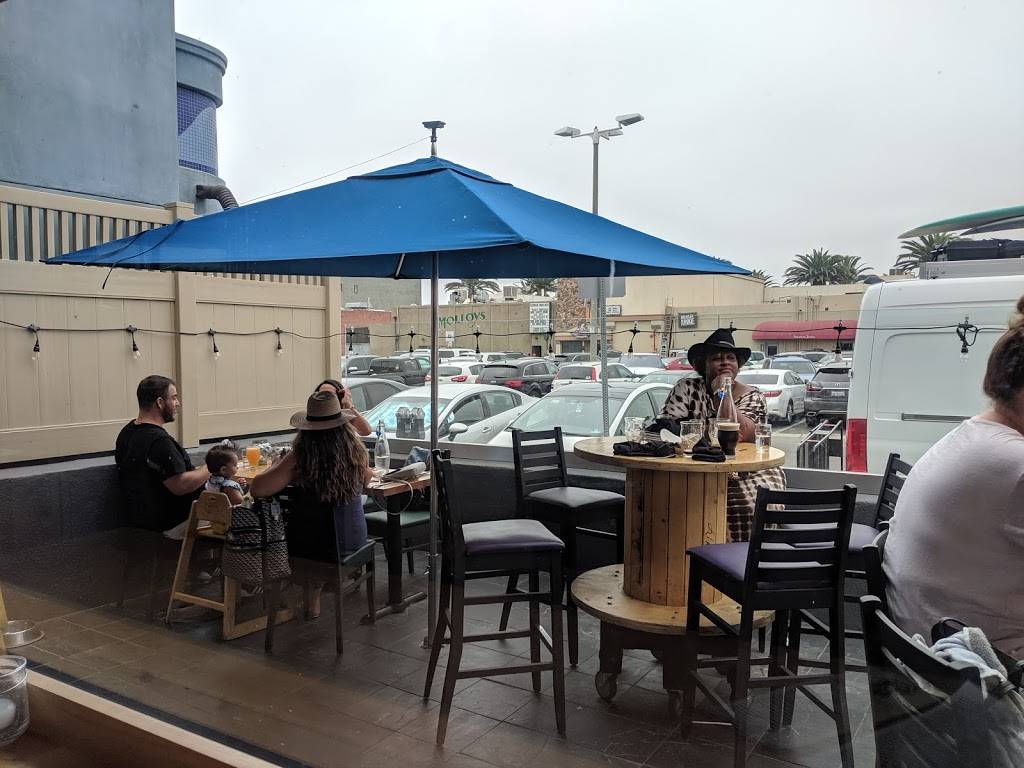 Crafty Minds Brews + Bites | restaurant | 1031 Hermosa Ave, Hermosa Beach, CA 90254, USA | 3103723978 OR +1 310-372-3978