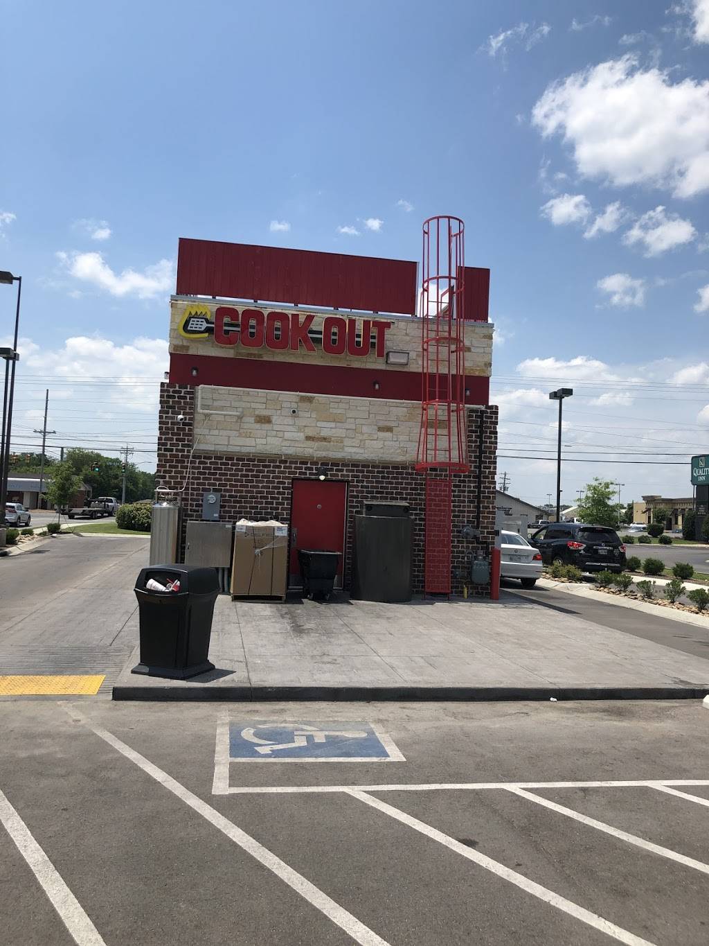 Cook Out | restaurant | 107 Legends Dr, Lebanon, TN 37087, USA | 8665470011 OR +1 866-547-0011