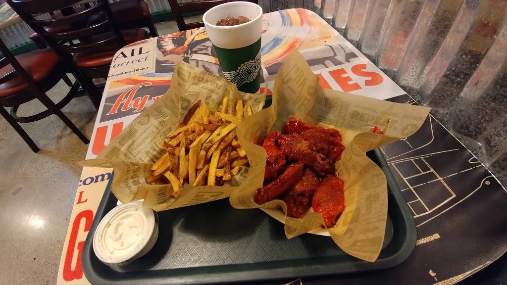 Wingstop | restaurant | 1918 E SE Loop 323, Tyler, TX 75701, USA | 9035269464 OR +1 903-526-9464