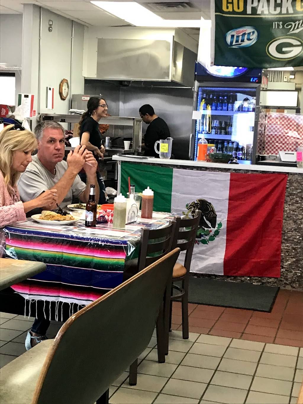 Lunas taqueria | restaurant | 117 S Royal Ave, Belgium, WI 53004, USA | 2622853367 OR +1 262-285-3367