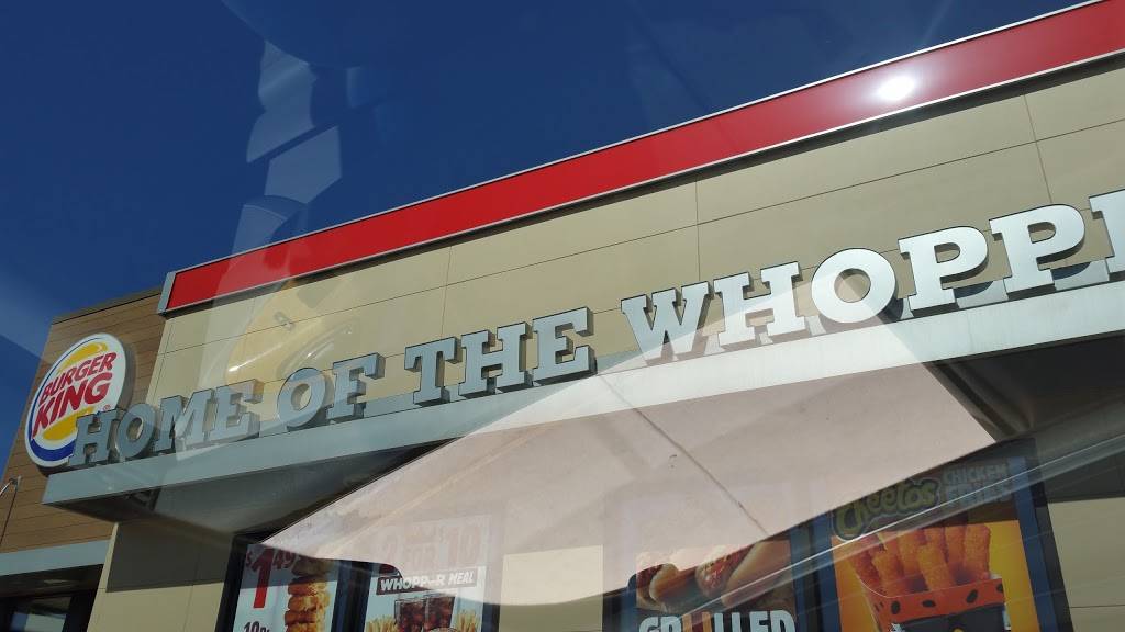 Burger King | restaurant | 913 W Lincoln Hwy, DeKalb, IL 60115, USA | 8157587979 OR +1 815-758-7979