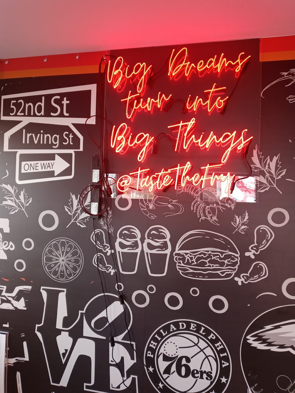 The Fry | restaurant | 268 S 52nd St, Philadelphia, PA 19139, USA | 4458883141 OR +1 445-888-3141