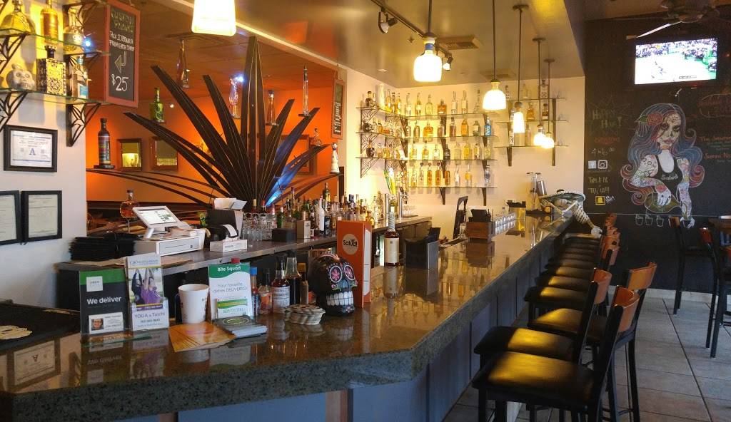 Salúd Mexican Bístro and Tequílería | restaurant | 8125 W Sahara Ave STE 110, Las Vegas, NV 89117, USA | 7026656423 OR +1 702-665-6423