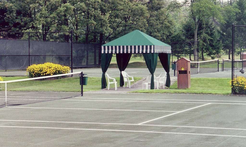 Chagrin Valley Athletic Club | restaurant | 17260 Snyder Rd, Chagrin Falls, OH 44023, USA | 4405435141 OR +1 440-543-5141