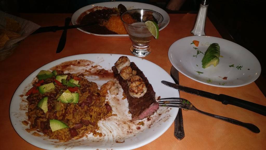 Panchita Grill | restaurant | 354 Commack Rd, Deer Park, NY 11729, USA | 6312420355 OR +1 631-242-0355