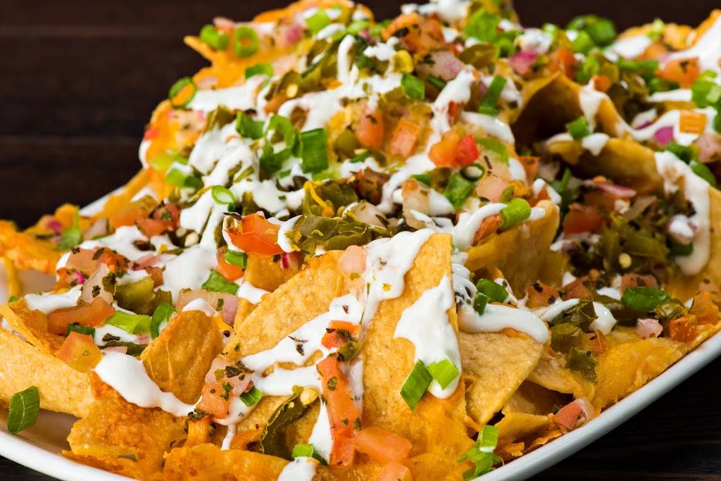 Uptown Alley Surprise | restaurant | 13525 N Litchfield Rd, Surprise, AZ 85379, USA | 6239757529 OR +1 623-975-7529