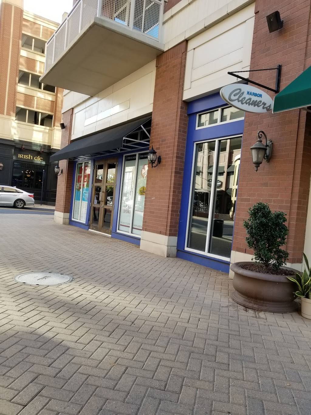 The Brass Tap | restaurant | 164 Fleet St, Oxon Hill, MD 20745, USA | 3019659116 OR +1 301-965-9116