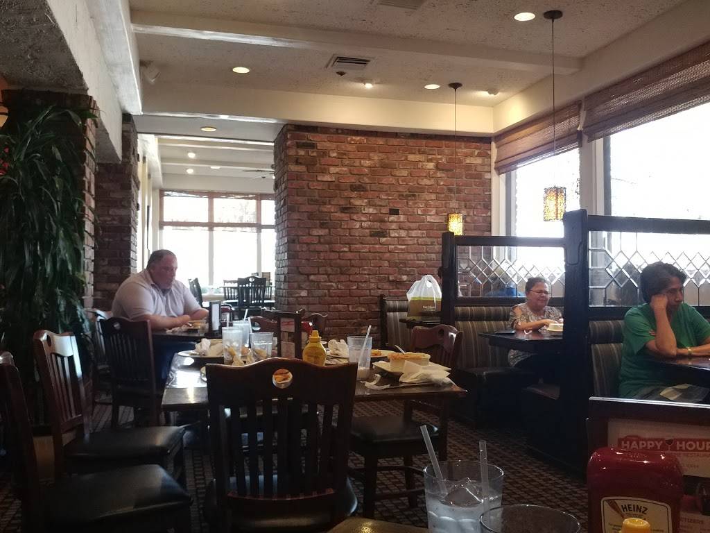 Marie Callenders | restaurant | 620 Blossom Hill Rd, San Jose, CA 95123, USA | 4085780643 OR +1 408-578-0643