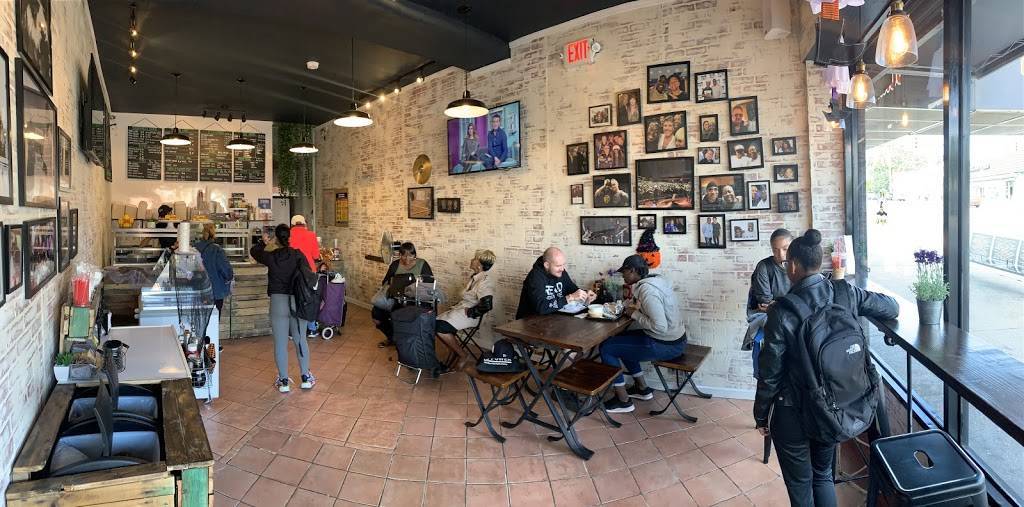 Soul Snacks Café | restaurant | 2702B E Tremont Ave, The Bronx, NY 10461, USA | 3473988917 OR +1 347-398-8917