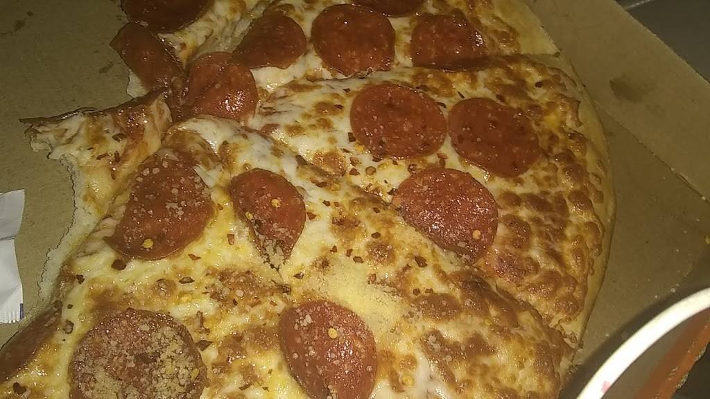 Little Caesars Pizza | meal takeaway | 9076 Camp Bowie W Blvd, Fort Worth, TX 76116, USA | 8175604118 OR +1 817-560-4118