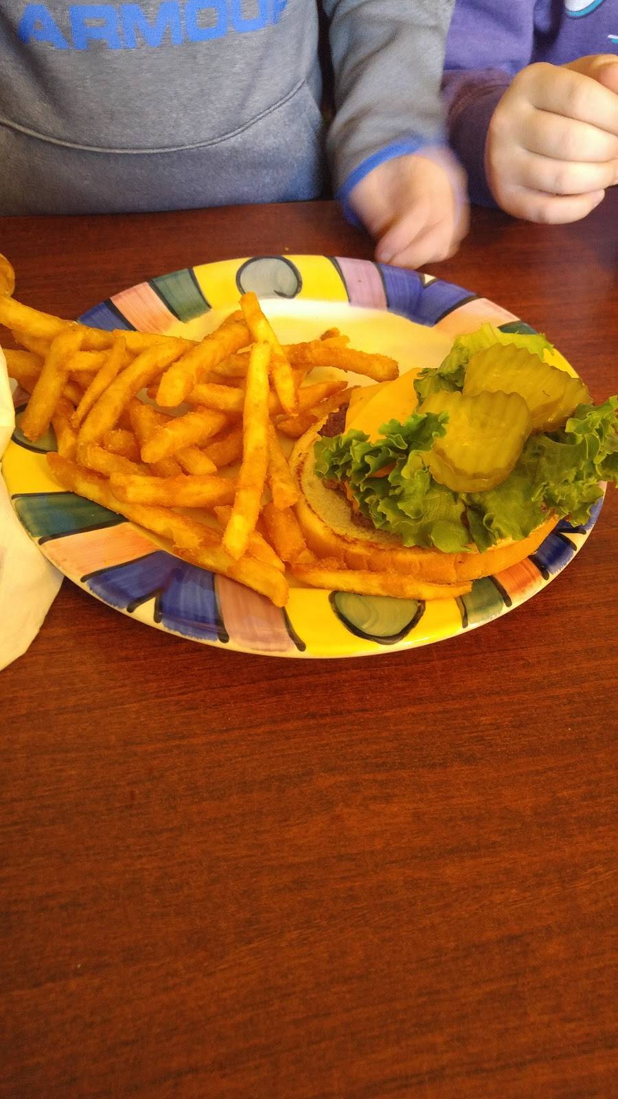 Welcome Inn | restaurant | 102 N Main St, Elizabeth, IL 61028, USA | 8158582254 OR +1 815-858-2254