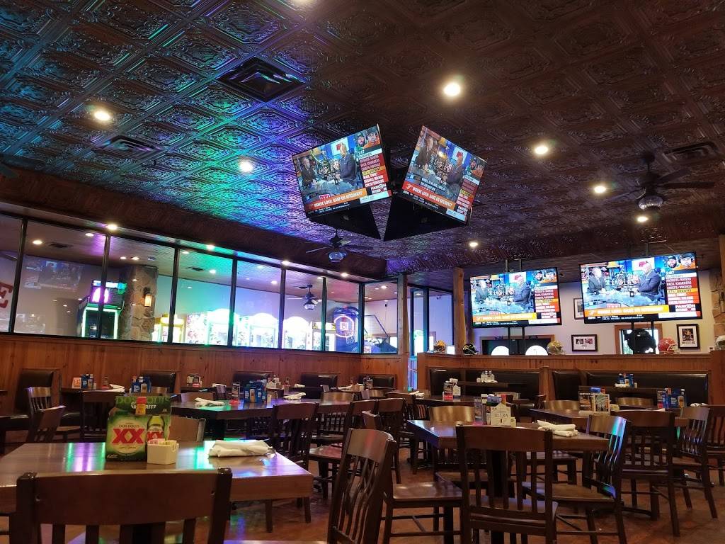 Drafts Sports Grill | restaurant | 2280 Shepherd of the Hills Expy, Branson, MO 65616, USA | 4173206045 OR +1 417-320-6045