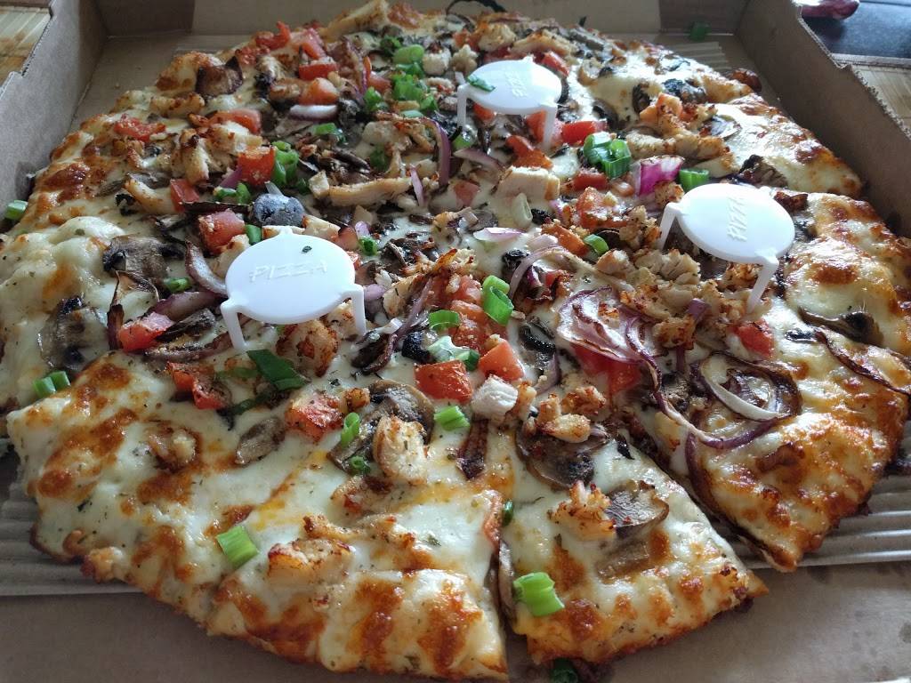 Round Table Pizza | meal delivery | 20519 Devonshire St, Chatsworth, CA 91311, USA | 8183499222 OR +1 818-349-9222