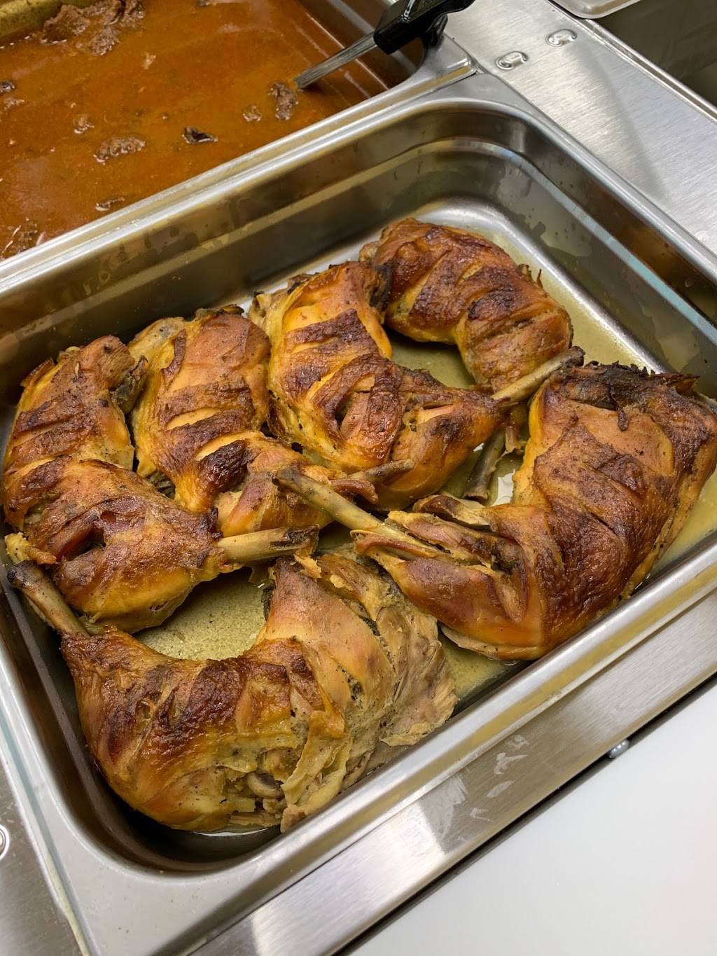 La Parada Dominican Kitchen | restaurant | 3094 Washington St, Boston, MA 02119, USA | 6179427599 OR +1 617-942-7599