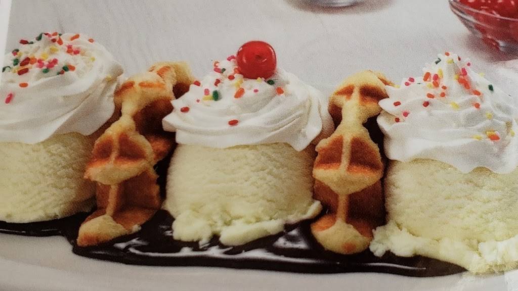 Friendlys | restaurant | Massachusetts 9, 455 Russell St, Hadley, MA 01035, USA | 4132537640 OR +1 413-253-7640