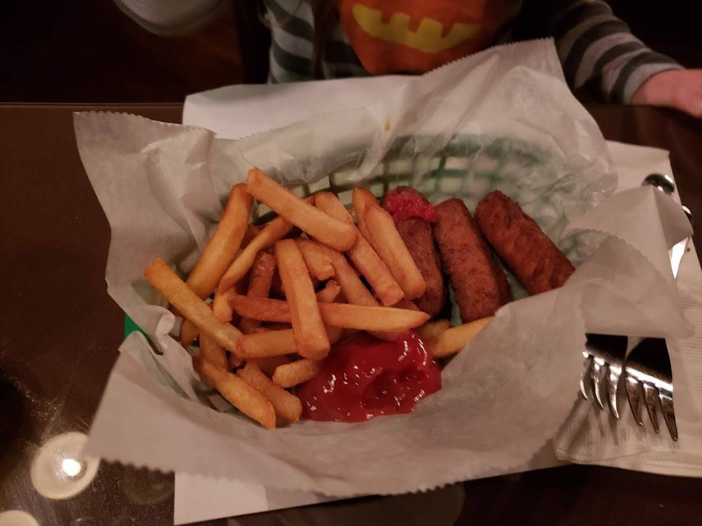 Witherbees Carriage House Restaurant | restaurant | 581 U.S. 9, Schroon Lake, NY 12870, USA | 5185329595 OR +1 518-532-9595