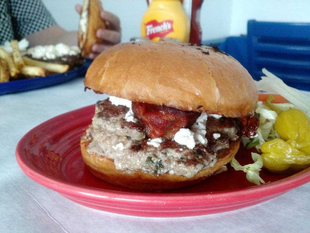 Opa! Charlies Gyros | restaurant | 78415 US-40, Winter Park, CO 80482, USA | 9703637387 OR +1 970-363-7387