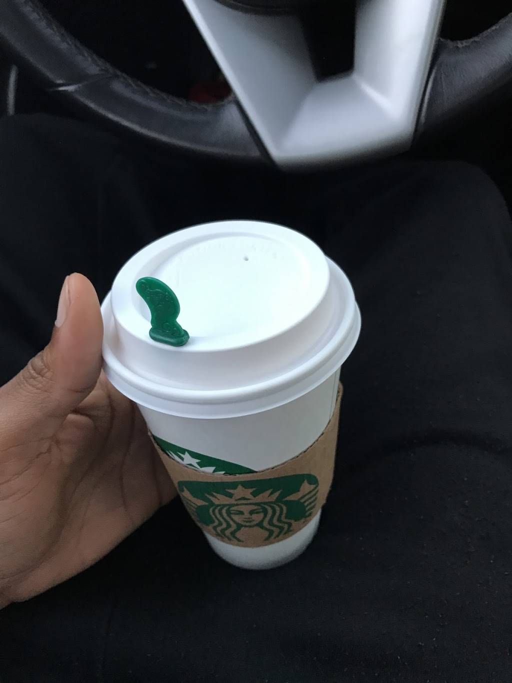 Starbucks | cafe | 3170 SE Military Dr, San Antonio, TX 78223, USA | 2103331581 OR +1 210-333-1581