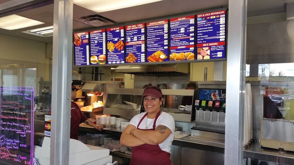 Gyros & More | restaurant | 1515 Broadway Ave, Lorain, OH 44052, USA | 4402446120 OR +1 440-244-6120