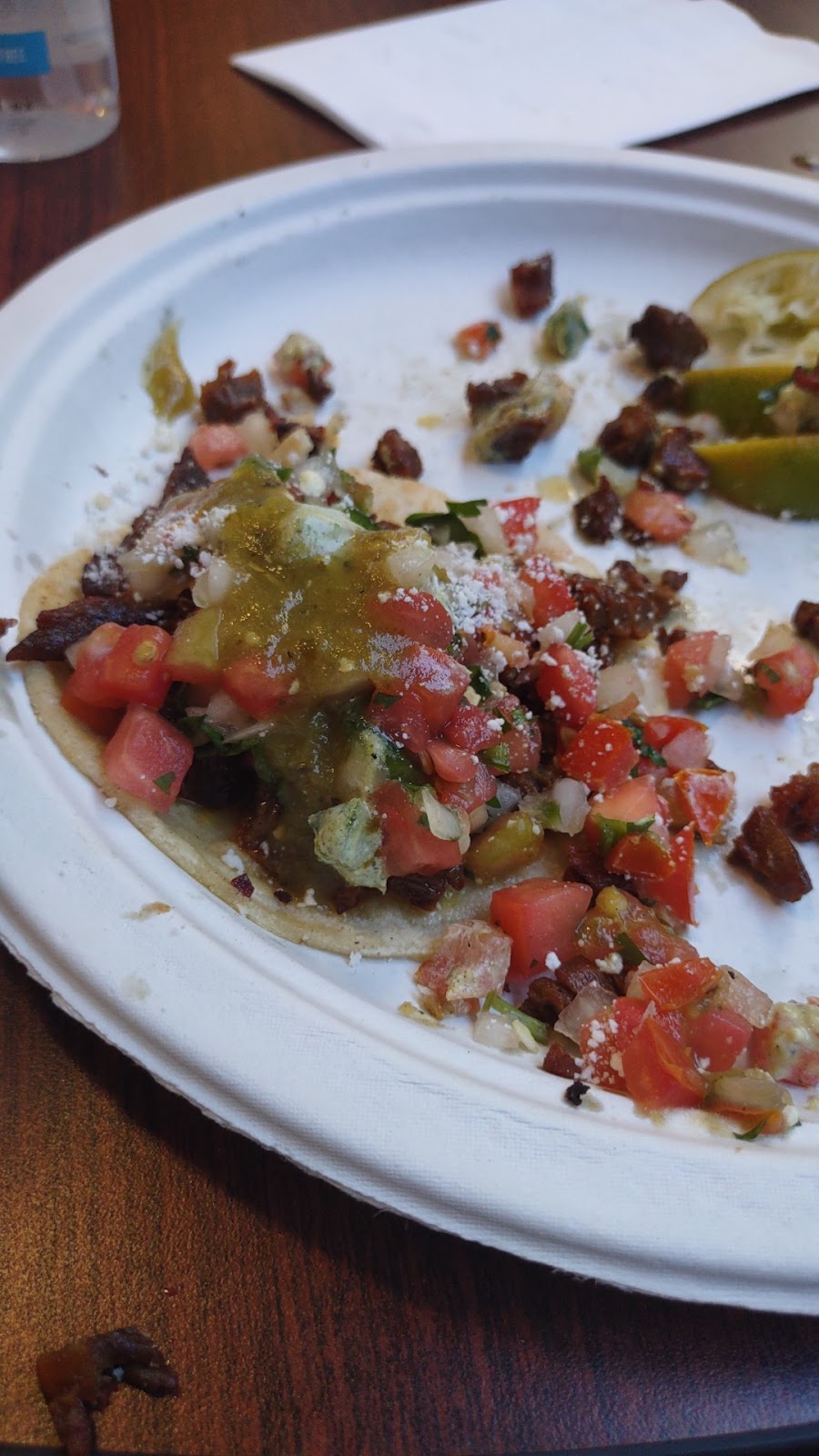 Chanclas Tacos & Wings | restaurant | 1322 E Fremont St, Las Vegas, NV 89101, USA | 7028021250 OR +1 702-802-1250