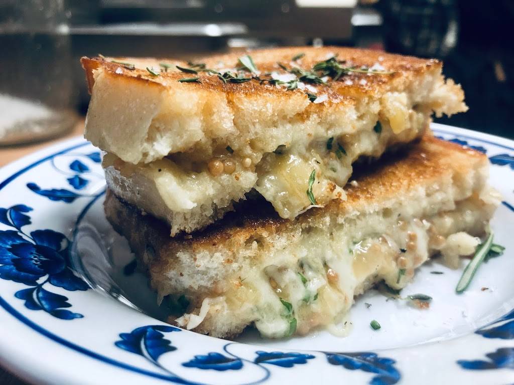 Gypsy pdx | restaurant | 3530 SW Multnomah Blvd, Portland, OR 97219, USA | 5038934476 OR +1 503-893-4476