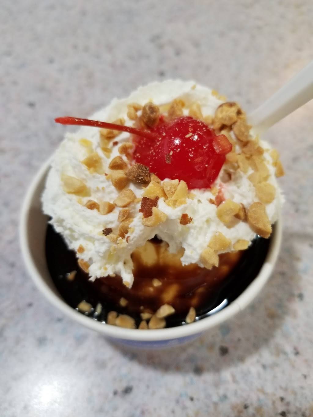 Fosters Freeze | restaurant | 970 Oro Dam Blvd E, Oroville, CA 95965, USA | 5305340485 OR +1 530-534-0485