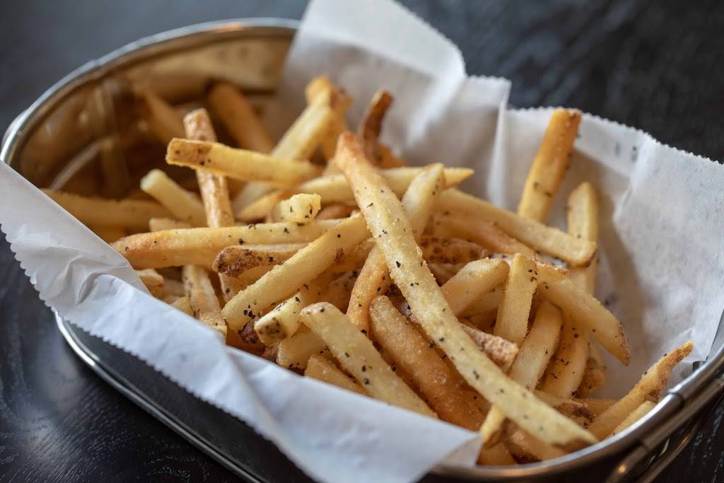 Tap Society | restaurant | 4555 Grand Ave S, Minneapolis, MN 55419, USA | 6123547045 OR +1 612-354-7045